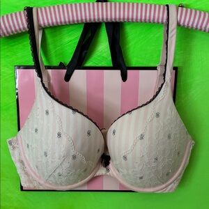 Victoria's Secret Lace Embellished Bra  32DD